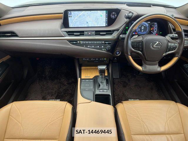 Lexus ES 2019-04 8562402-1