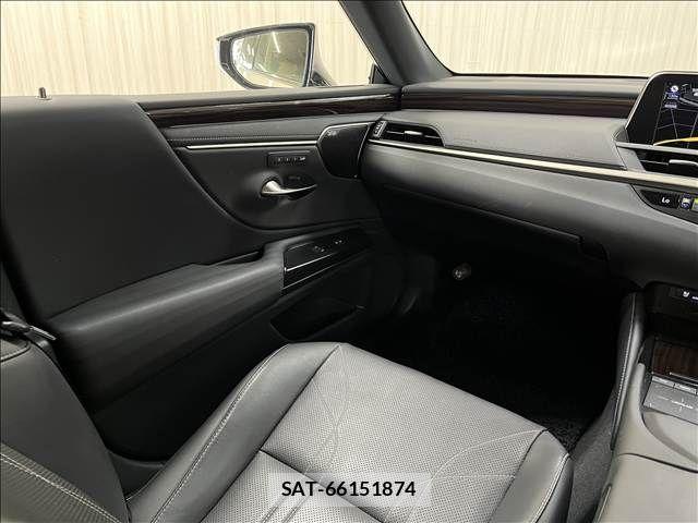 Lexus ES 2021-02 8562400-10
