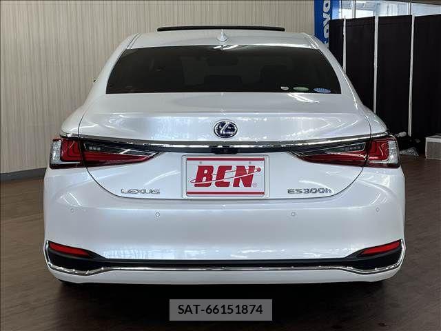 Lexus ES 2021-02 8562400-5