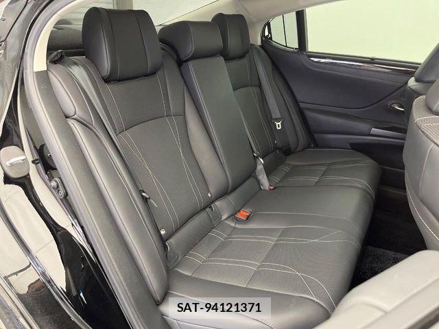 Lexus ES 2020-11 8562401-9