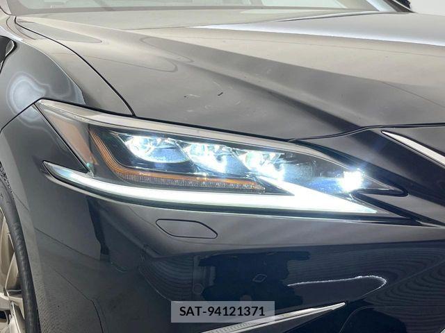 Lexus ES 2020-11 8562401-12