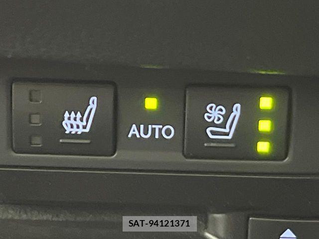 Lexus ES 2020-11 8562401-7
