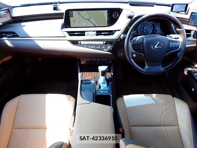 Lexus ES 2019-07 8562404-1