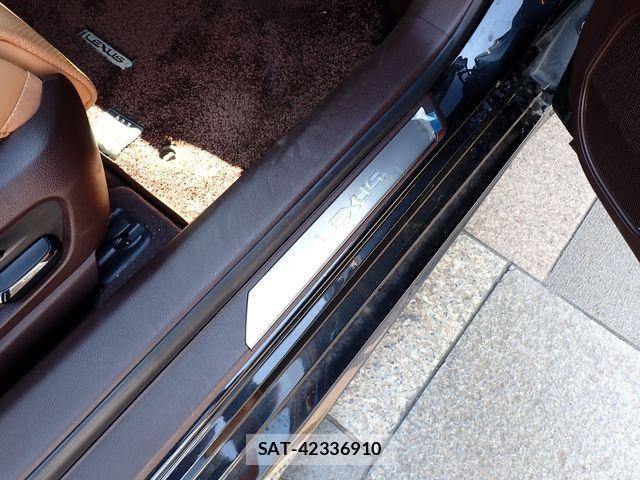 Lexus ES 2019-07 8562404-27