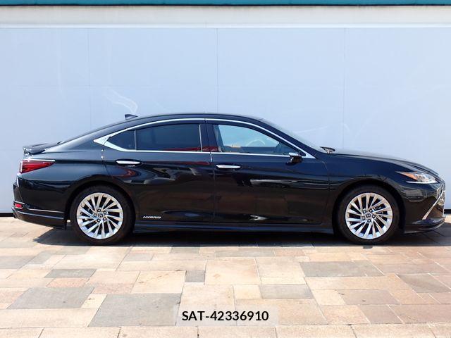 Lexus ES 2019-07 8562404-4