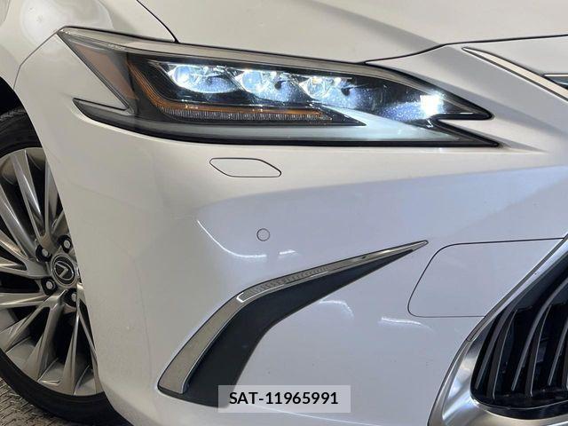Lexus ES 2018-12 8562403-12