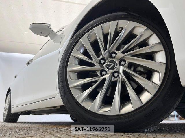 Lexus ES 2018-12 8562403-13