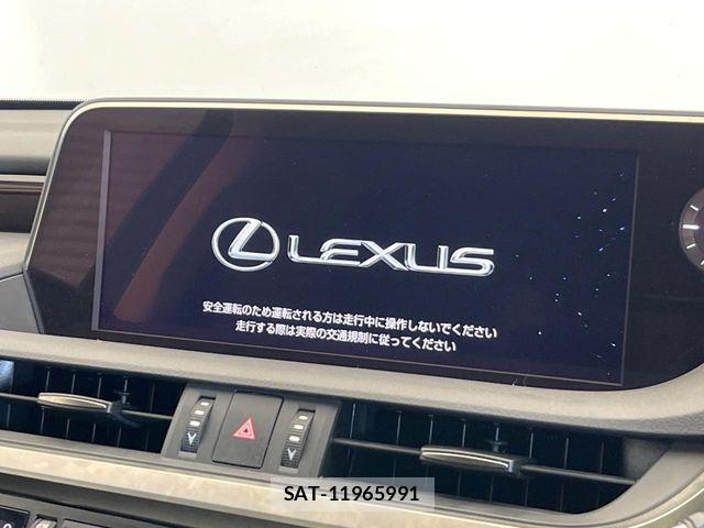 Lexus ES 2018-12 8562403-6