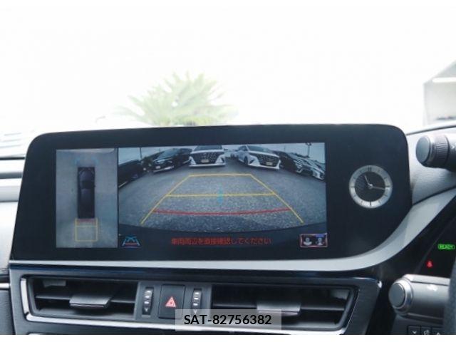 Lexus ES 2021-08 8627451-17