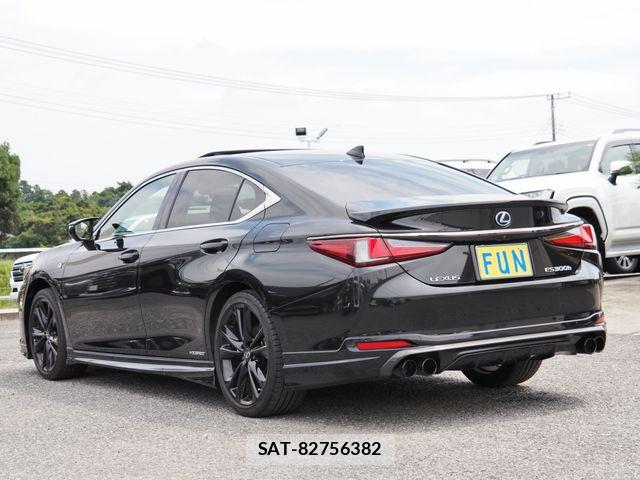 Lexus ES 2021-08 8627451-5