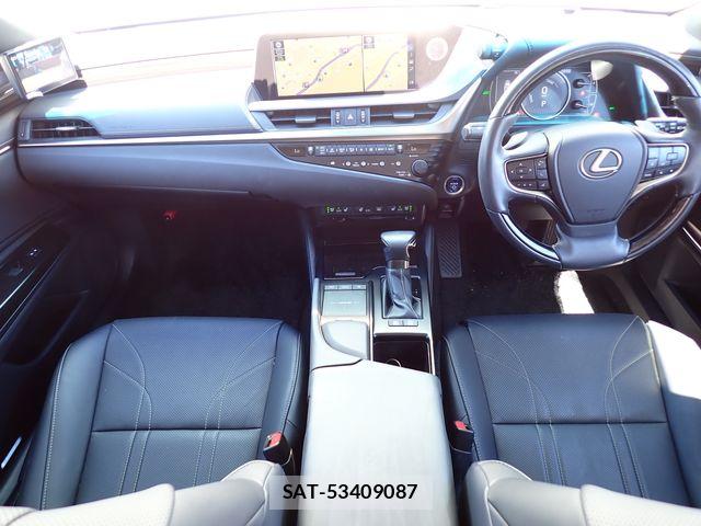 Lexus ES 2019-07 8627455-1