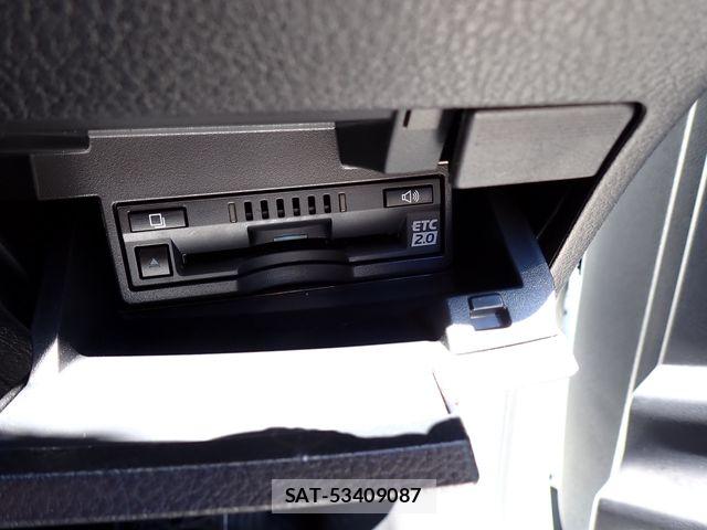 Lexus ES 2019-07 8627455-23
