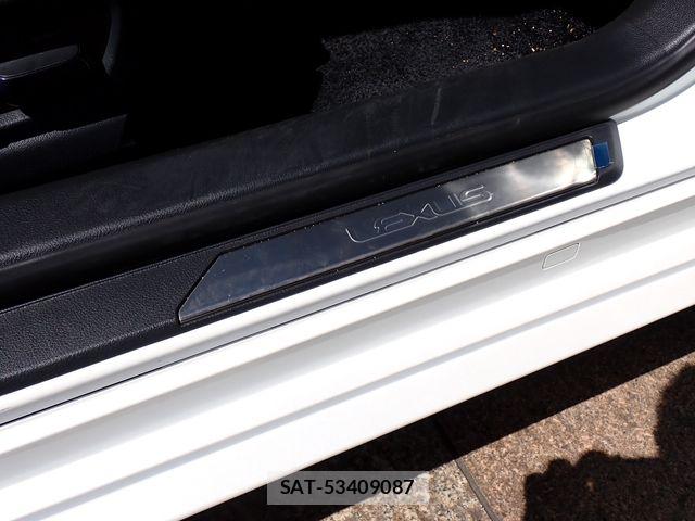 Lexus ES 2019-07 8627455-25