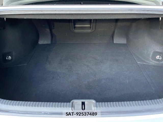 Lexus ES 2019-03 8627454-9