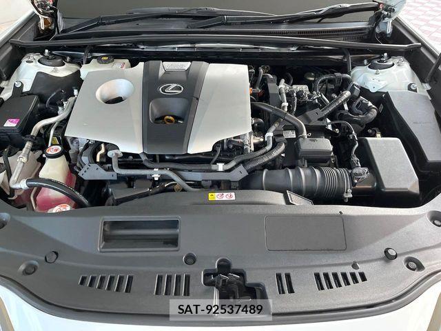Lexus ES 2019-03 8627454-17