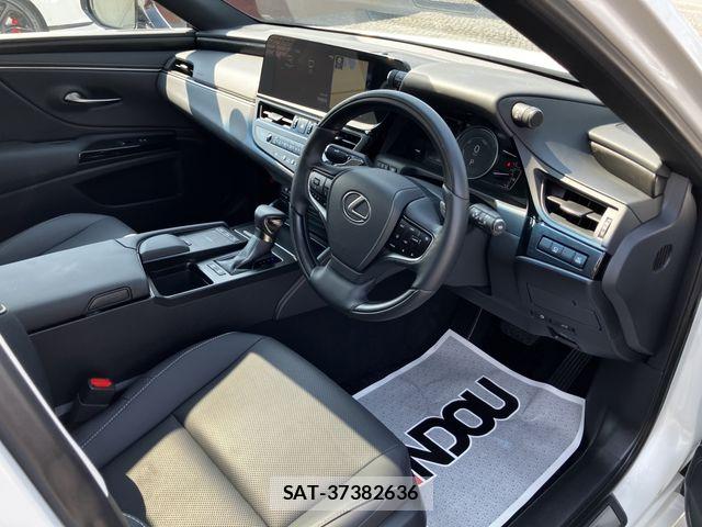 Lexus ES 2021-12 8627453-10