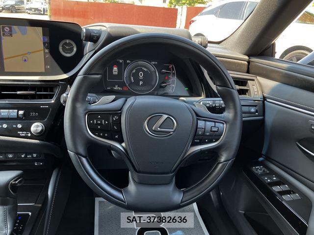Lexus ES 2021-12 8627453-12