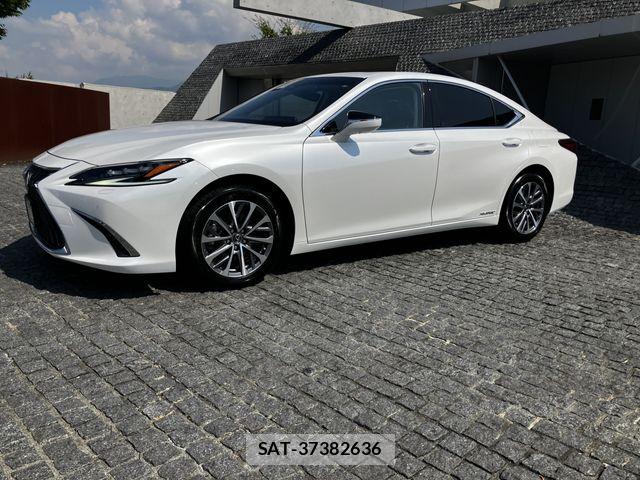 Lexus ES 2021-12 8627453-1