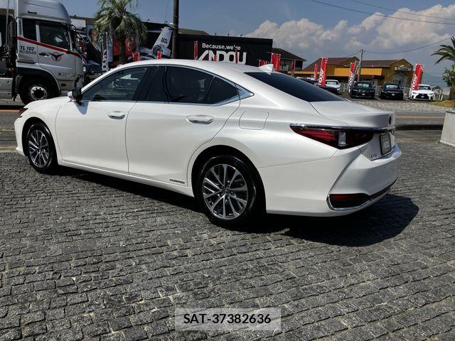 Lexus ES 2021-12 8627453-3