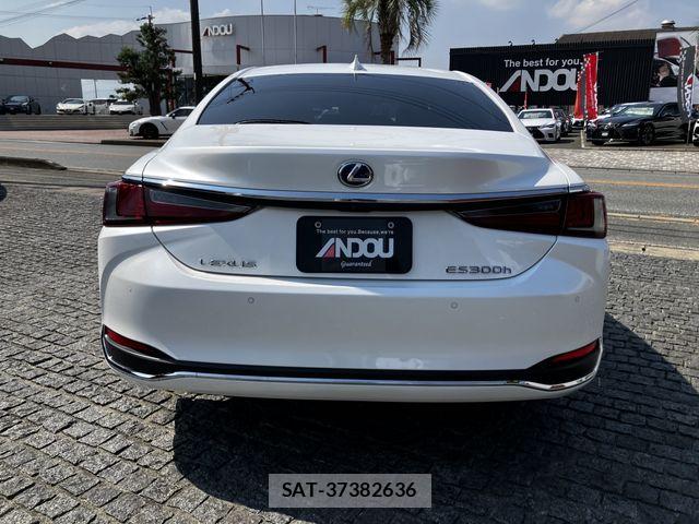 Lexus ES 2021-12 8627453-6