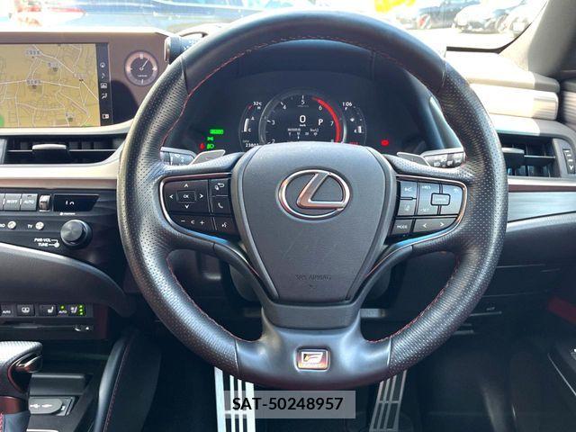 Lexus ES 2020-07 8666379-13