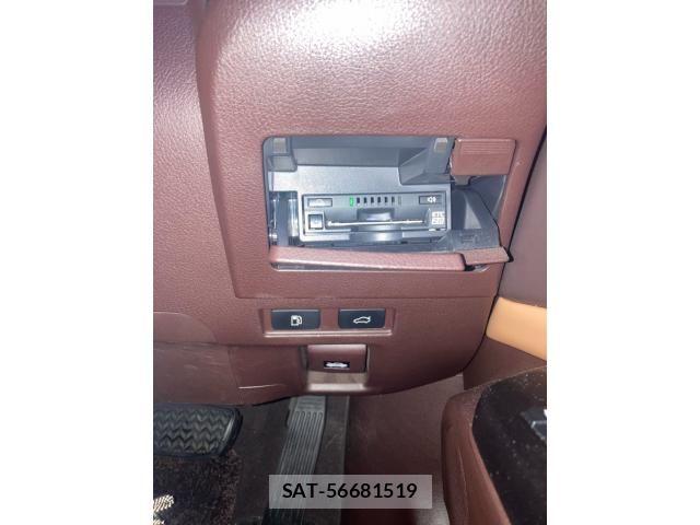 Lexus ES 2020-07 8659905-25
