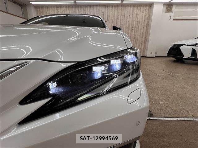 Lexus ES 2022-01 8666380-11