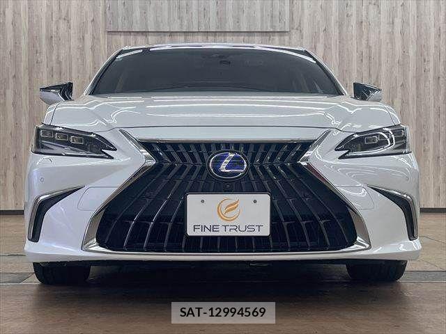 Lexus ES 2022-01 8666380-13