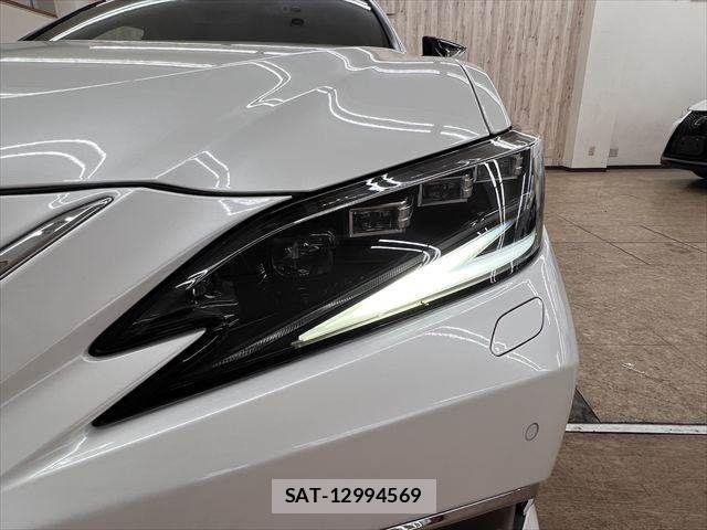 Lexus ES 2022-01 8666380-20