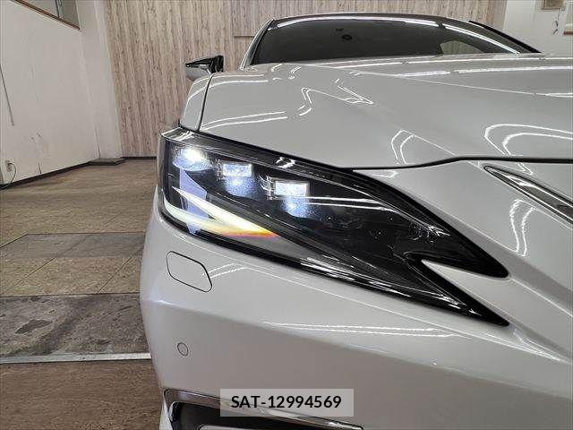 Lexus ES 2022-01 8666380-27