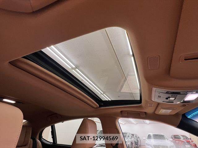 Lexus ES 2022-01 8666380-3