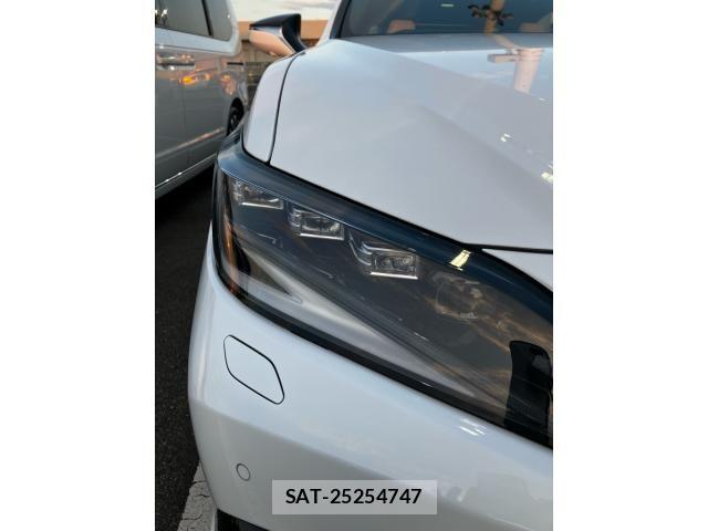 Lexus ES 2023-07 8659896-11