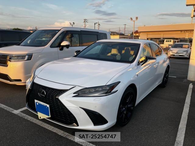 Lexus ES 2023-07 8659896-1