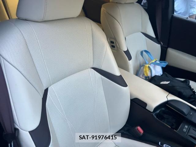Lexus ES 2019-05 8666382-11