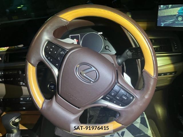 Lexus ES 2019-05 8666382-16