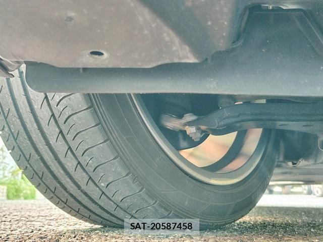 Lexus ES 2019-01 8685829-13