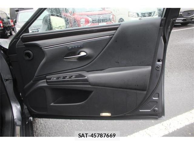 Lexus ES 2020-10 8743369-14