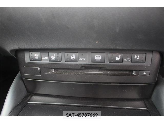 Lexus ES 2020-10 8743369-26