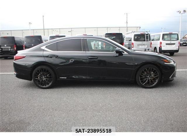 Lexus ES 2019-11 8743370-14
