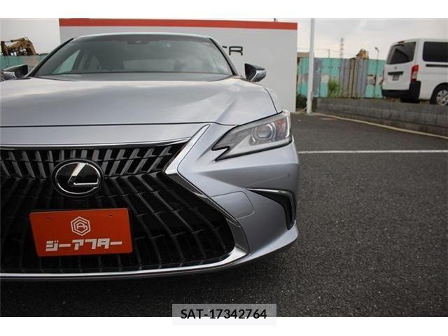 Lexus ES 2024-10 8743368-25