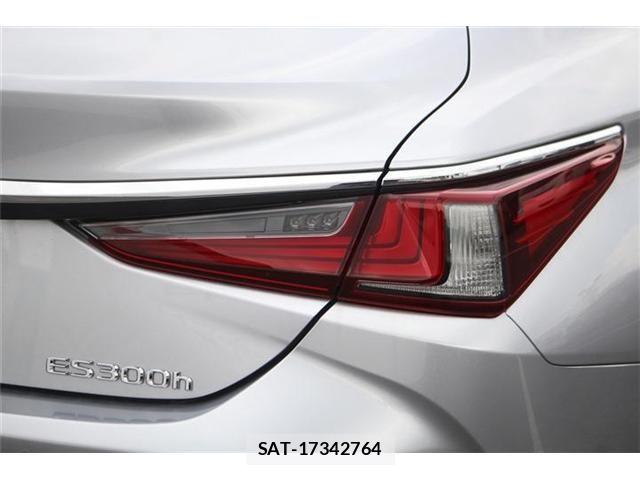 Lexus ES 2024-10 8743368-28