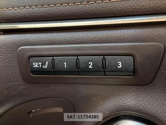 Lexus ES 2020-03 8743371-5