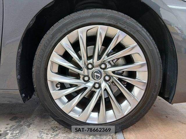 Lexus ES 2022-04 8780835-12