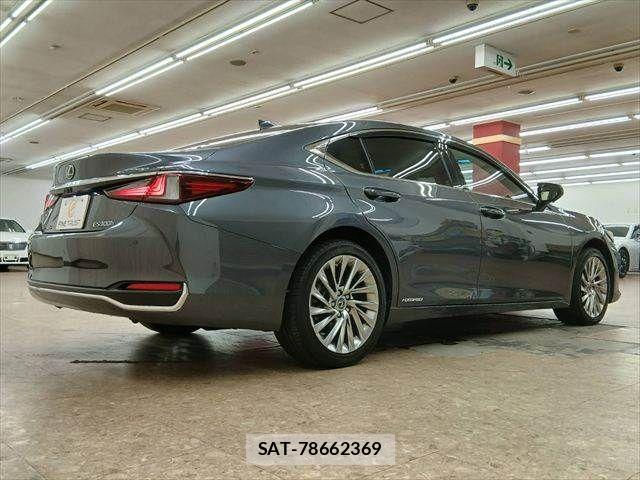 Lexus ES 2022-04 8780835-17