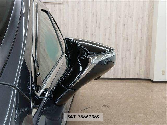 Lexus ES 2022-04 8780835-22