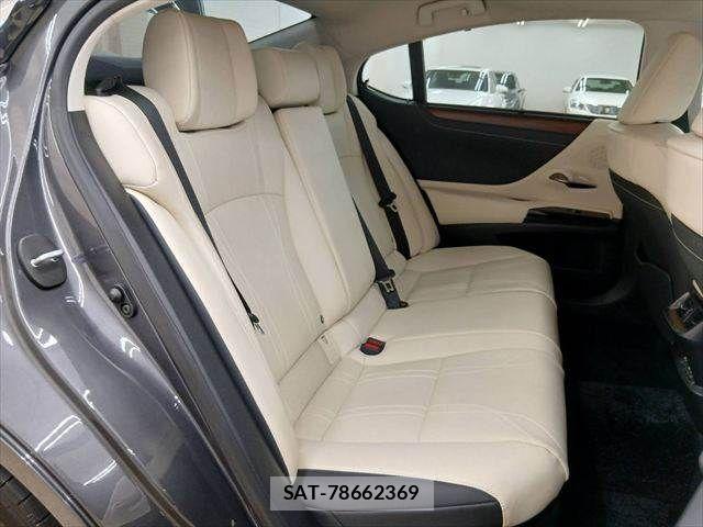 Lexus ES 2022-04 8780835-8