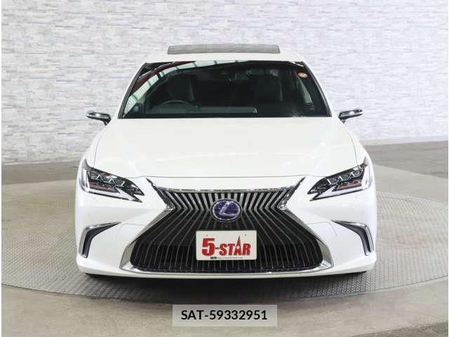 Lexus ES 2019-02 8780836-11