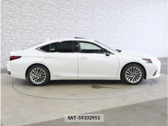 Lexus ES 2019-02 8780836-13