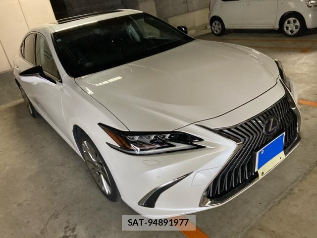 Lexus ES 2019-12 8796452-1