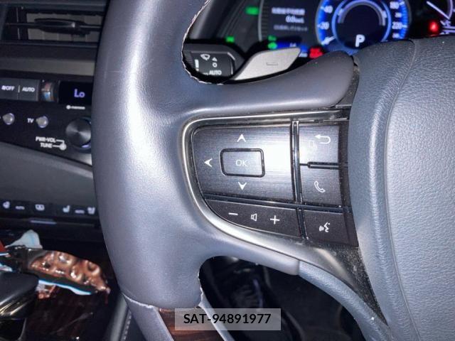 Lexus ES 2019-12 8796452-21